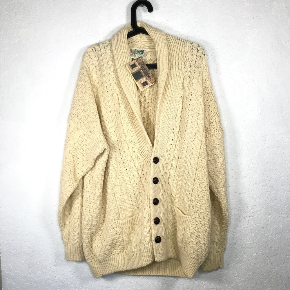 Carraig Donn Womens 100% Pure New Wool Cardigan